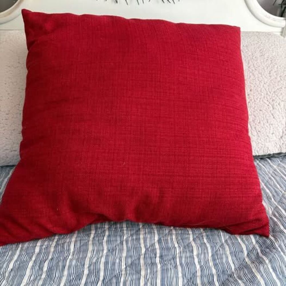 PILLOW Sale Like New Condition No Pets No Smoke